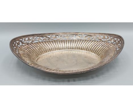 A Victorian silver fruit bowl of shaped pierced form, London 1891, Henry Wilkinson and Co. 14ozs 
