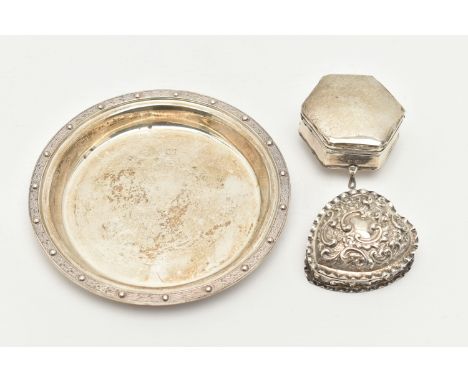 A SILVER DISH WITH TWO TRINKET BOXES, the dish of a circular form with Celtic pattern raised rim, hallmarked 'Turner &amp; Si