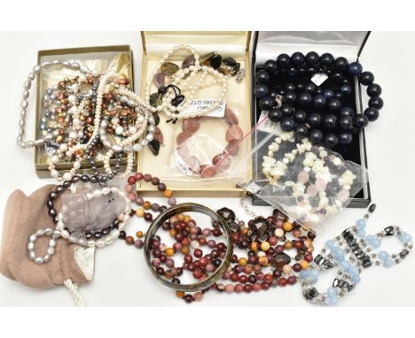 A BOX OF SEMI-PRECIOUS GEMSTONE JEWELLERY, to include two jasper bead necklaces, a goldstone heart shape link bracelet, six c
