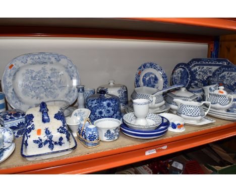 A LARGE GROUP OF BLUE AND WHITE CERAMICS to include a group of T.G Green Cornish Ware comprising a milk jug (a chipped spout 