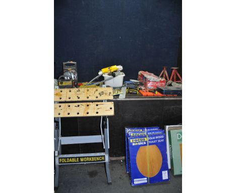 A COLLECTION OF AUTOMOTIVE AND HAND TOOLS including a Williams Superslim Socket set, a Power lift trolley jack, a pair of axl