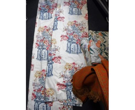 A PAIR OF CURTAINS decorated with Delft tulip vases, and similar textiles (one box)