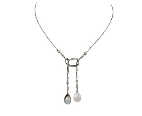 Feines Art Déco Collier mit Perlen und Diamanten, wohl Naturperlen (Orientperlen) ca. 8x9x12 mm, Altschliffdiamanten zus. ca.