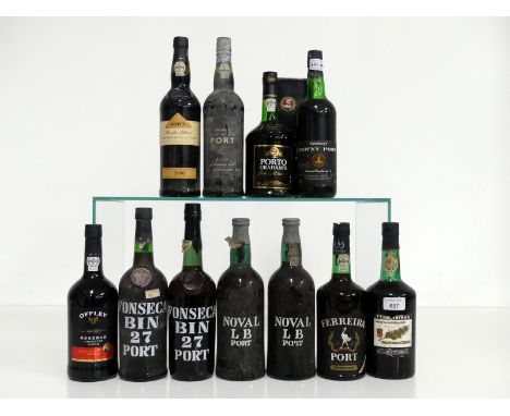 1 bt Dows Master Blend LBV 2000 bottled 2006 sl bs 1 bt Smith Woodhouse &amp; Co 1995 LBV bottled 2001 for Waitrose bs 1 bt G
