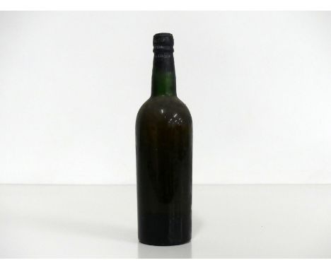 1 bt Warres 1963 Vintage Port missing label, ID from capsule