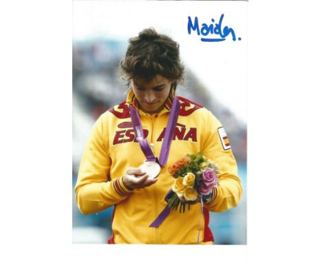Maialen Chourraut 6x4 signed colour photo Olympic Gold medallist in K-1 Canoeing for Spain at the 2016 Rio games. Good Condit