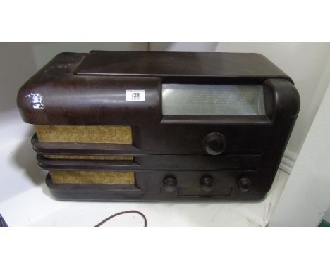 A Vintage Bakelite Valve Radio.