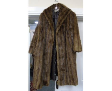 A Vintage "Kresge, Newark" Ladies' Fur Coat, brown, with collar UK size 10-12