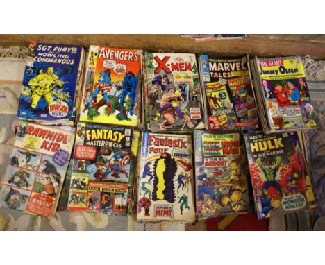 Collection of vintage comics including Marvel's The Amazing Spiderman, The Hulk etc.