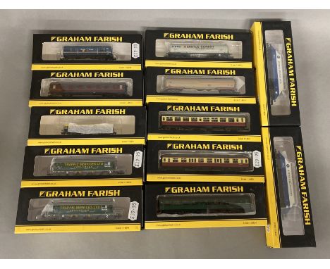 Ex-Shop Stock N gauge Graham Farish by Bachmann x12 Coaches and Tankers, which includes; 377-101B, #377-676A, #373-555C etc (