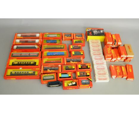 OO Gauge. A good quantity of Coaches and Rolling Stock by Hornby and Tri-ang, mostly boxed, including 9 x Hornby R010 Pugh &a