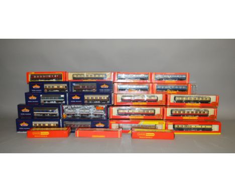 OO Gauge. 23 boxed Coaches by Hornby and Bachmann in BR, LMS and LNER liveries including 4 Bachmann Coaches with Lighting. (2