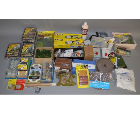 Various Gauges. A good quantity of varied Accessories and parts for the Railway Modeller, some in original packaging,&nbsp; i