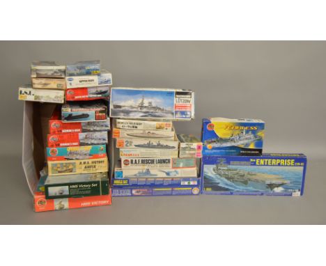 26 boxed Ocean going Vessel themed model kits by Airfix, Revell and others, including 3 kits of 'HMS Victory', German 'S' and