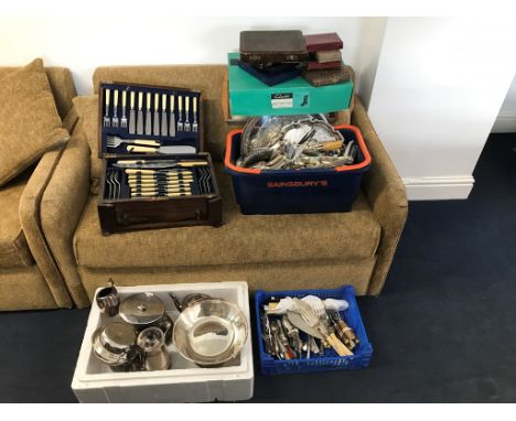 A quantity of EPNS to inc flatware, a canteen of cutlery, a biscuit barrel, a tea/coffee service, a muffin dish etc