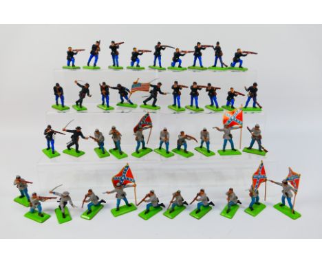 Britains Deetail - An unboxed platoon of 40 Britains Deetail United States Federal Infantry and Confederate Infantry figures.