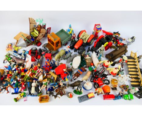 Corgi - Carlton - Playmates - ELC - Other - A large unboxed collection of plastic figures, plastic vehicles, fast food toys, 