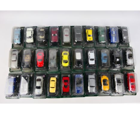 Del Prado - 30 x boxed 1:43 scale Del Prado die-cast models from 'The Ultimate Car Collection' - Lot includes a Fiat 131. A P