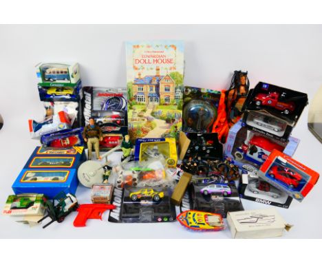 Matchbox - Cararama - New Ray - Others - A mixed lot of predominately boxed diecast in various scales, loose and boxed action