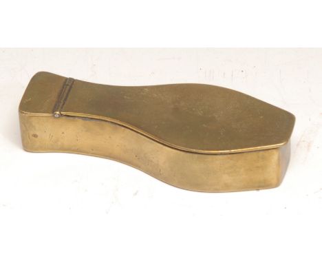 A 19th century brass novelty macabre memento mori snuff box, as a coffin, 7.5cm long 