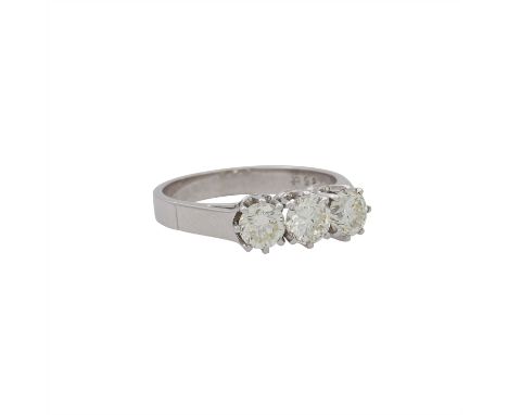 Ring mit Brillanten zus. ca. 1,35 ct (punz.), ca. GW-GET (K-M)/VS, WG 14K, 3,5 gr, RW: 54, 2. Hälfte 20. Jh., guter Zustand, 