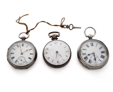 A Victorian silver open faced pocket watch, by Robert Causer, London 1960, with key wound single fusee movement by W. M. Hope