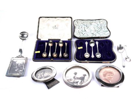 A collection of silver, including: a George V sauce ladle, by Barker Brothers Silver Ltd, Birmingham 1928, 14cms long; a Vict