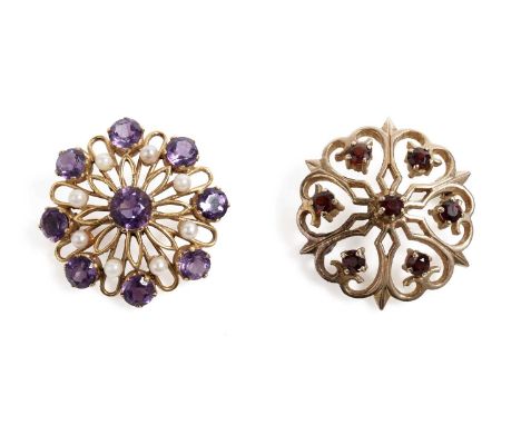 An amethyst and cultured pearl brooch, in 9ct yellow gold, 25mm diameter; and a garnet brooch, in 9ct yellow gold, 27mm diame