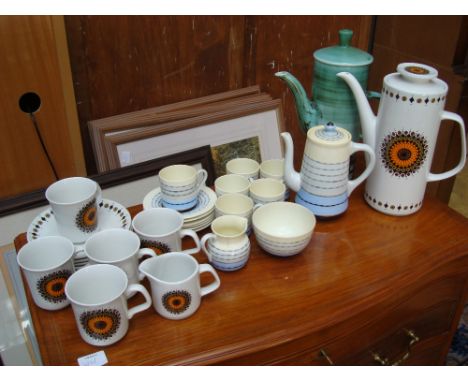 A six setting J & G Meakin Studio part coffee service together with a five setting Hammersley part coffee service and a Cinqu