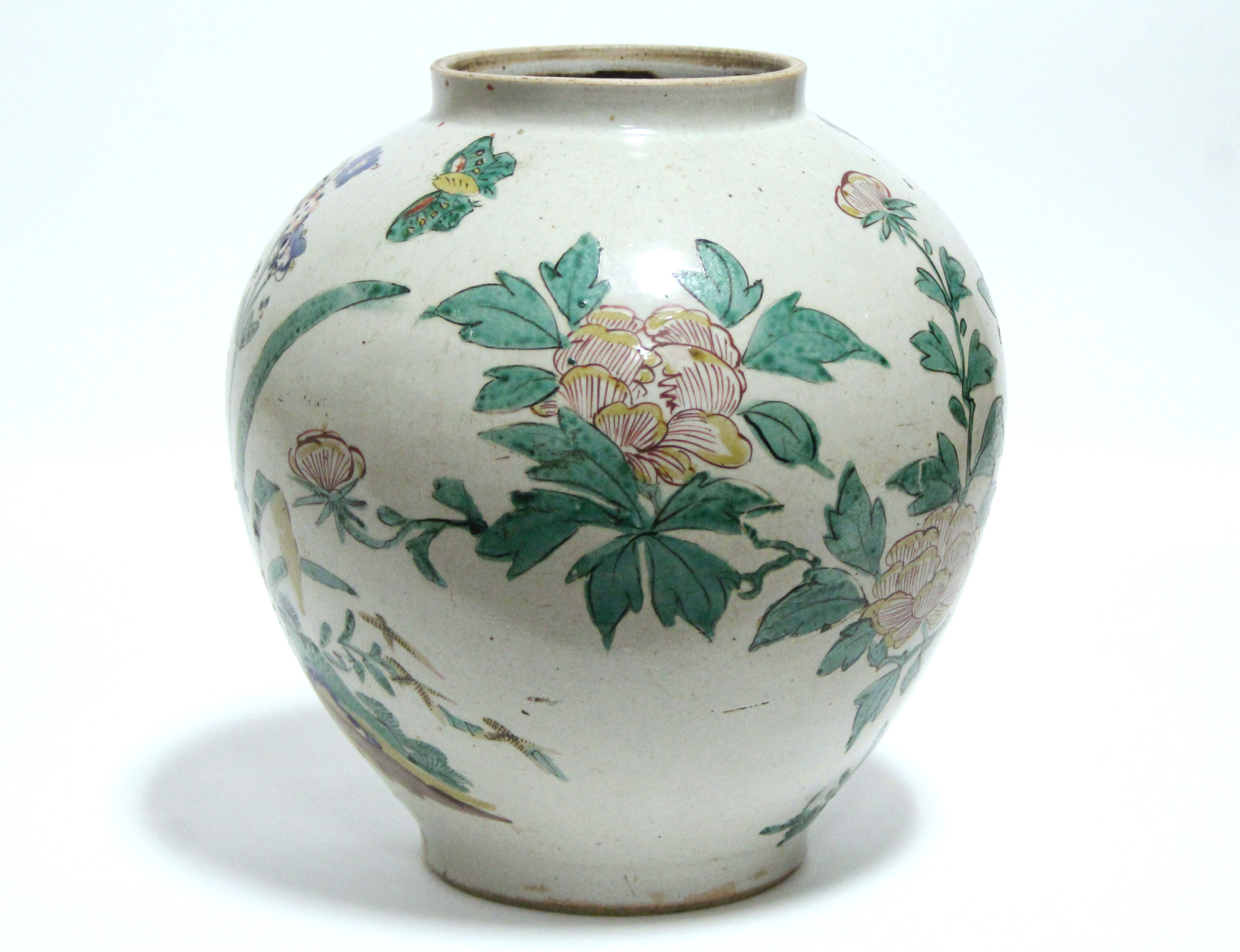 A 17th century JAPANESE ARITA KO-KUTANI TYPE PORCELAIN VASE of rounded ...