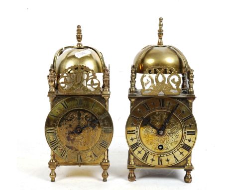 2 brass lantern clocks, including Smiths, largest height 25cm (2) 