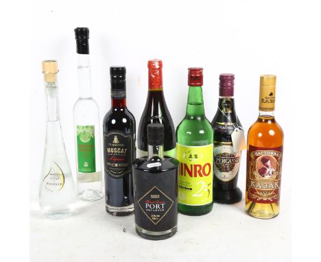 Various wines and spirits, including Chateau Neuf Du Pape, ruby Port etc (8) 
