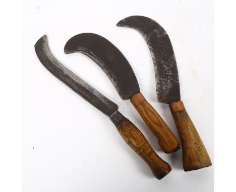 2 Vintage billhook hand tools, and a similar scythe (3) 