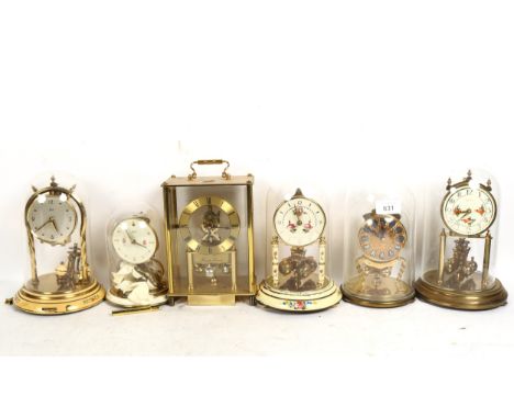 5 x 400-day clocks under glass domes, and a Kundo quartz mantel clock (6) 