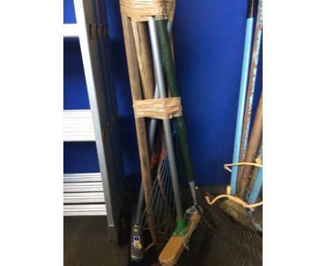 A bundle of garden tools 