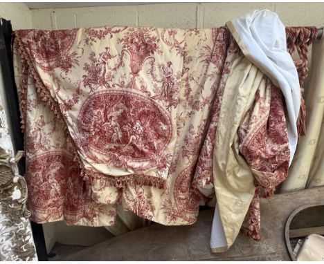 Pair of Clive Christian curtains with liners from stately home - Cream and red silk, this pattern currently retails at £200 p