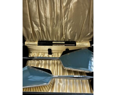 Boxed art deco chrome & enamel brush set 