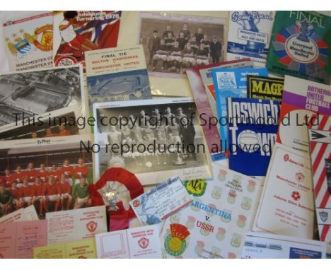 MAN UNITED    A collection of Manchester United memorabilia to include 218 programmes (some duplication) home (146) and away 