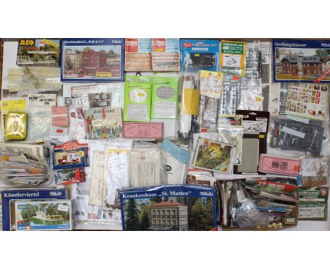 Model Railway: A good collection of assorted model railway kits including both N and OO gauge examples, building, trackside a