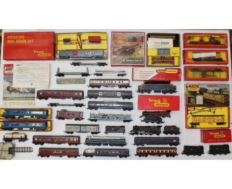Hornby: A collection of assorted Hornby model railway to comprise: various locomotives and coaches, together with a collectio