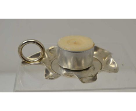 WILLIAM NEALE, A SILVER CHAMBERSTICK, Sheffield 1898, petal rim with ring handleCondition report – approx.. 9cm in diameter, 