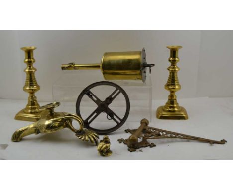 A 19TH CENTURY BRASS CLOCKWORK MEAT JACK, with bracket, a pair of 19th century brass push rod candlesticks, 23cm high, and a 