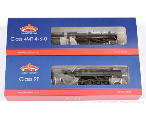Bachmann OO Gauge pair of Steam Outline Locomotives consisting of Ref 32-859 2-10-0 Loco and Tender BR Standard Class 9F No.9