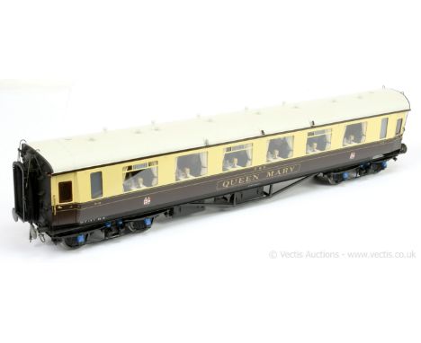 Finescale Locomotive Company Gauge 1 1/32nd scale GWR Super Saloon "Queen Mary" No.9112. Excellent internal detail with seati