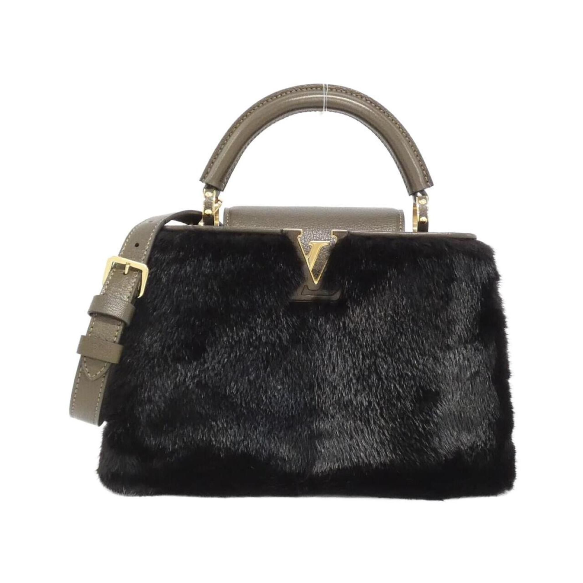 Louis Vuitton Capucines BB handbag