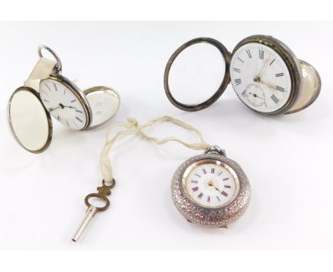 A Victorian gentleman's silver cased pocket watch, circular white dial bearing Roman numerals, subsidiary seconds dial, movem