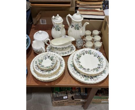 A Royal Worcester Lavinia pattern part service of 32 pieces.