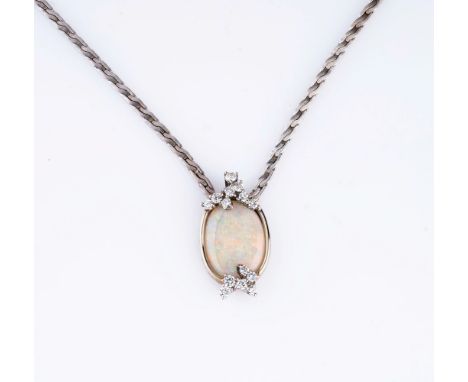 Opal-Brillant Collier. 14 kt. WG mit GG, poliert und ziseliert, gest. Schmale, ziselierte Kette im Flecht-Dekor, schauseitig 