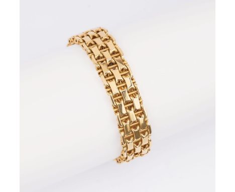 Vintage Gold-Armband. 1960/70. 14 kt. GG, gest., MZ: EG. Stegpanzer-Variation. Kastenschloss mit Schnepper. B. 15 mm, L. 20 c