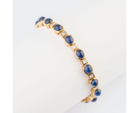 Vintage Saphir-Diamant-Armband. 1997. 18 kt. GG, gest., MZ: GW, Gerd Walker. Umlaufend besetzt mit 17 ovalen Saphir-Cabochons